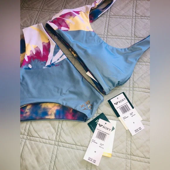 Roxy bikini - Picture 2 of 12